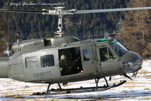 UH-205A EI-337 009c